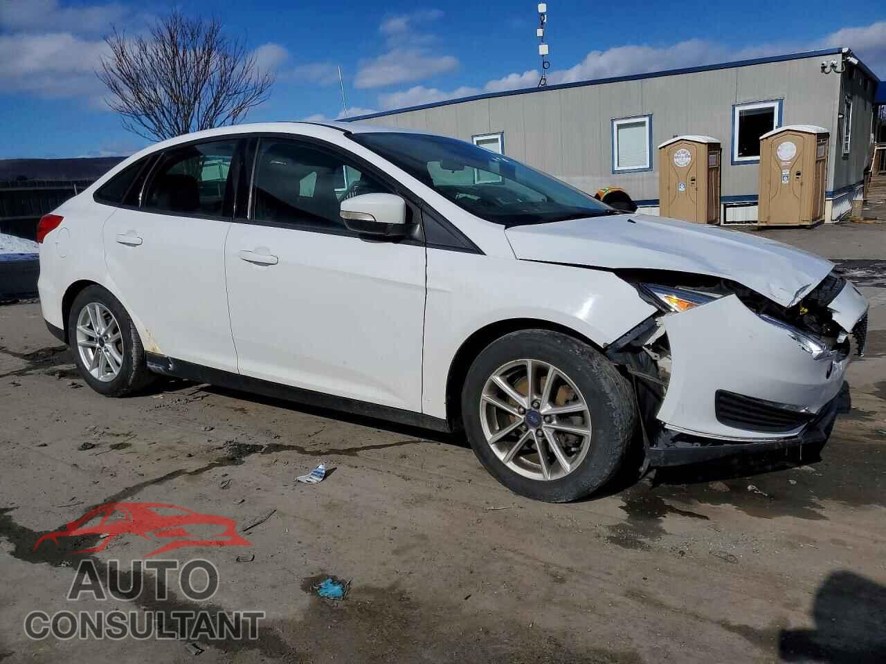 FORD FOCUS 2015 - 1FADP3F2XFL280370