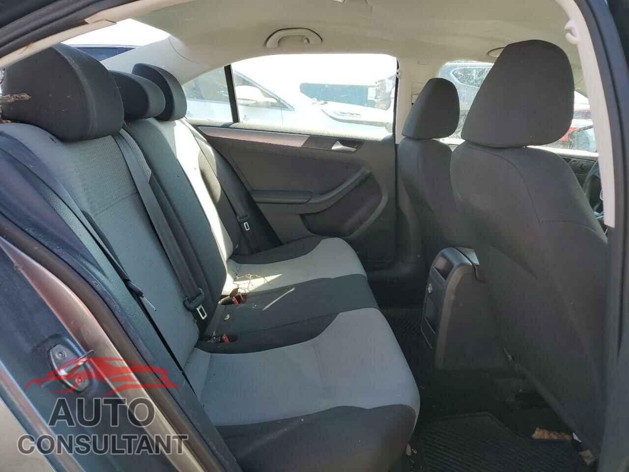 VOLKSWAGEN JETTA 2017 - 3VW2B7AJ1HM251957