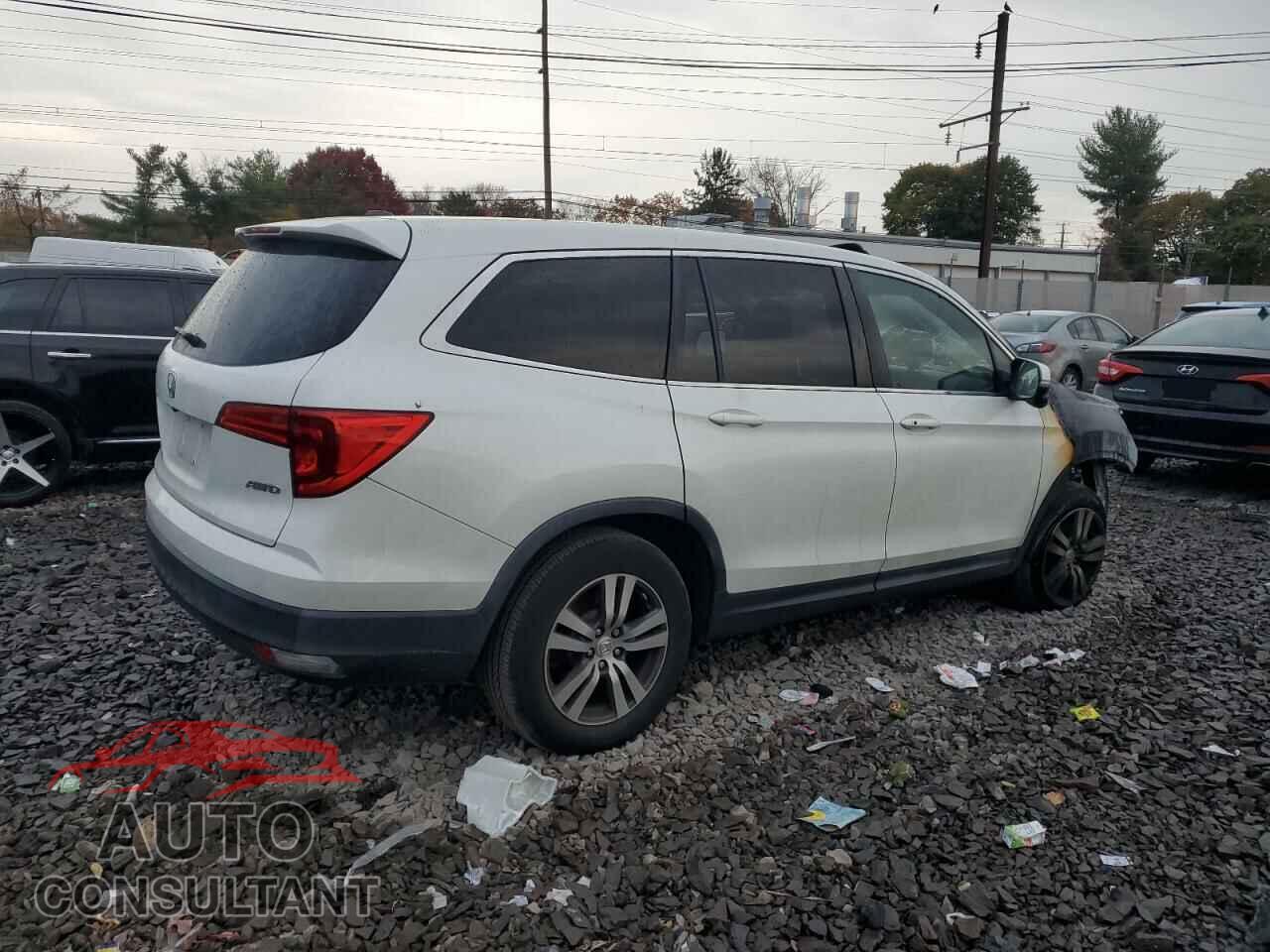 HONDA PILOT 2017 - 5FNYF6H5XHB034870