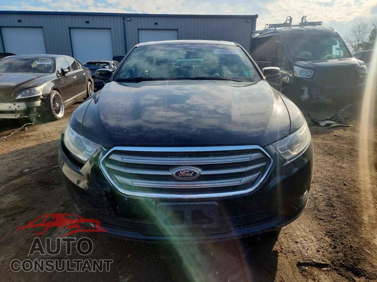 FORD TAURUS 2017 - 1FAHP2E83HG137015