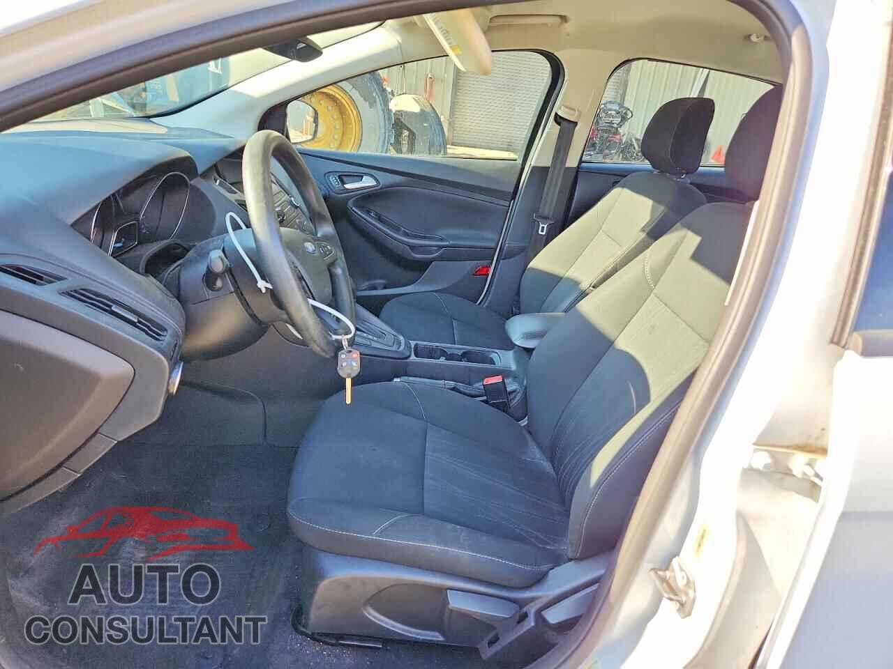 FORD FOCUS 2018 - 1FADP3FE8JL282167