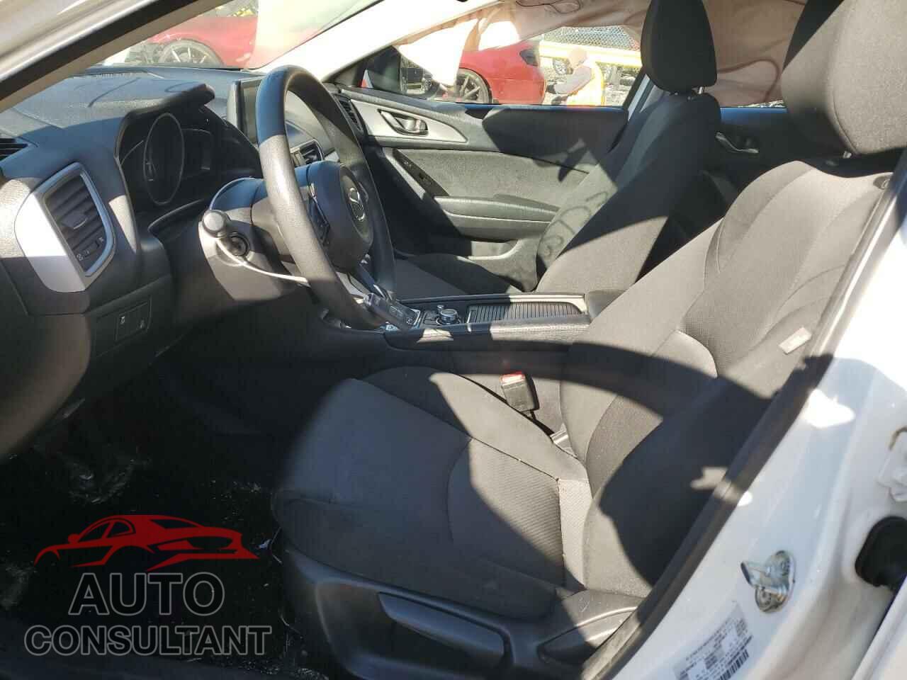 MAZDA 3 2018 - 3MZBN1K70JM217330