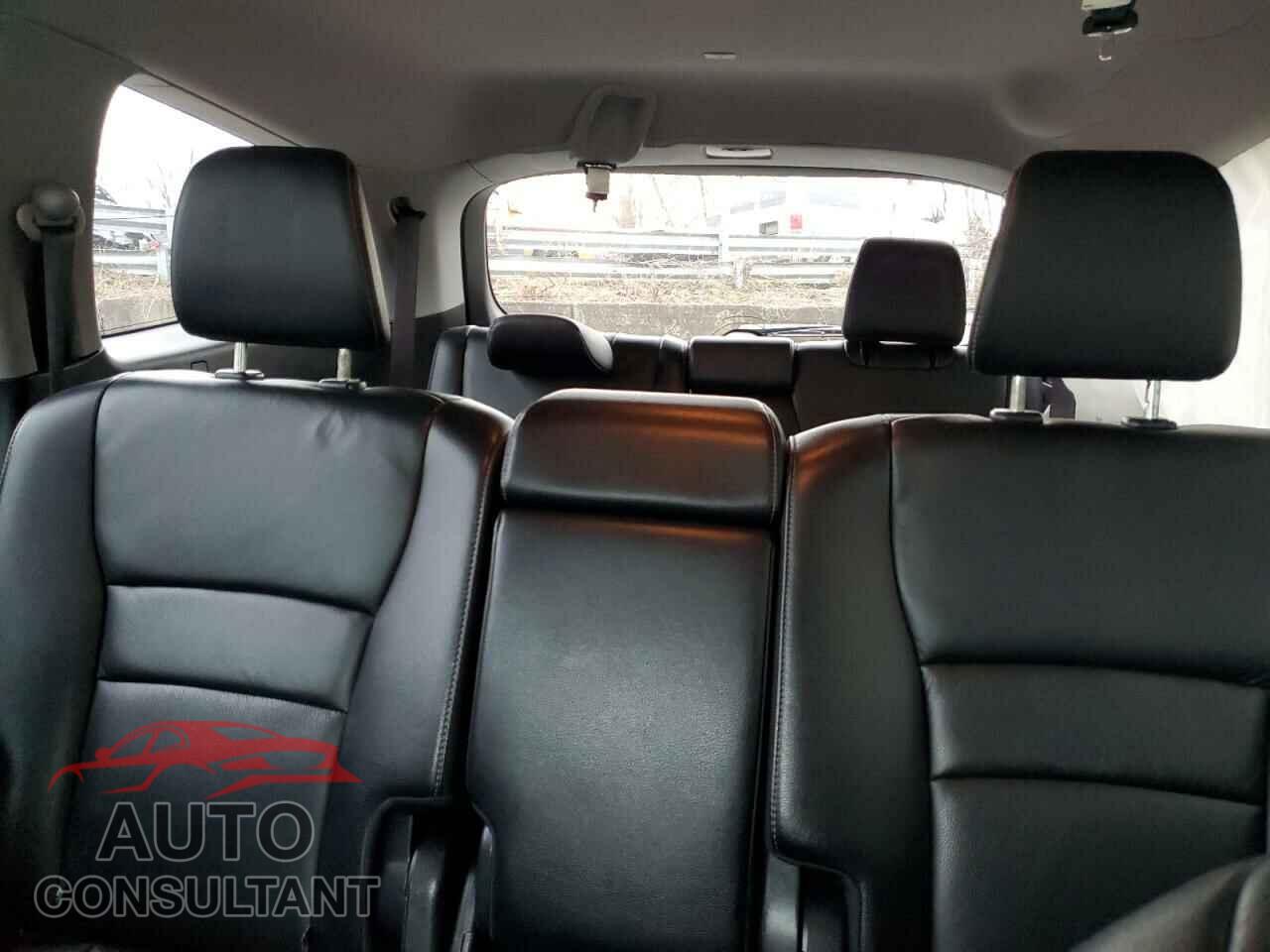 HONDA PILOT 2016 - 5FNYF6H54GB054904