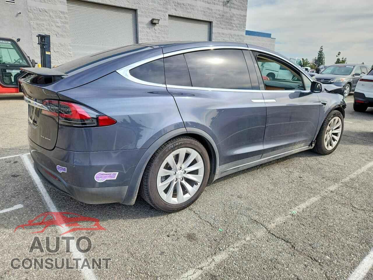 TESLA MODEL X 2019 - 5YJXCAE20KF184656