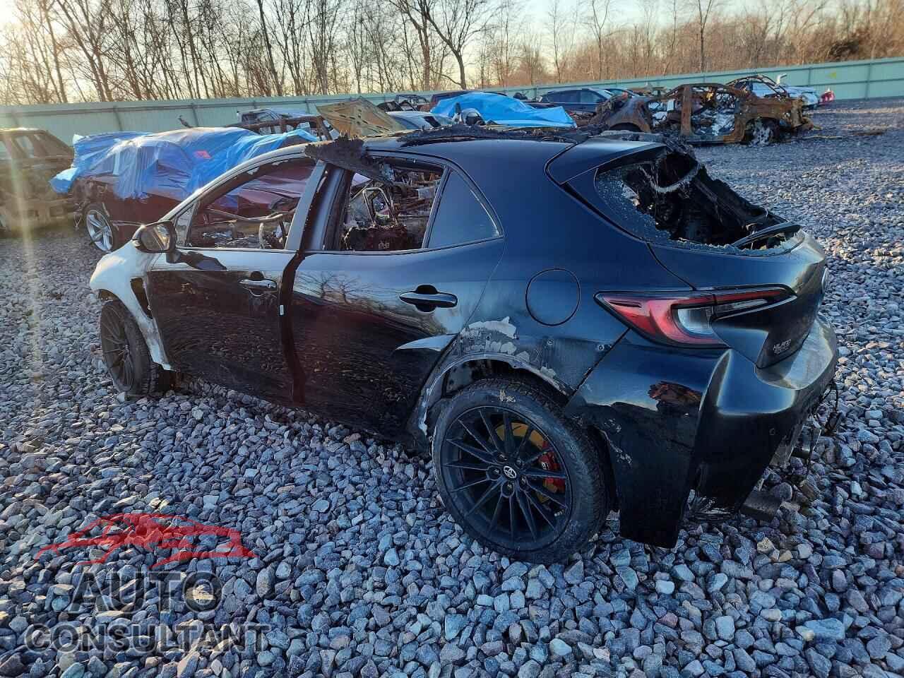 TOYOTA GR COROLLA 2025 - JTNABAAE7SA018311