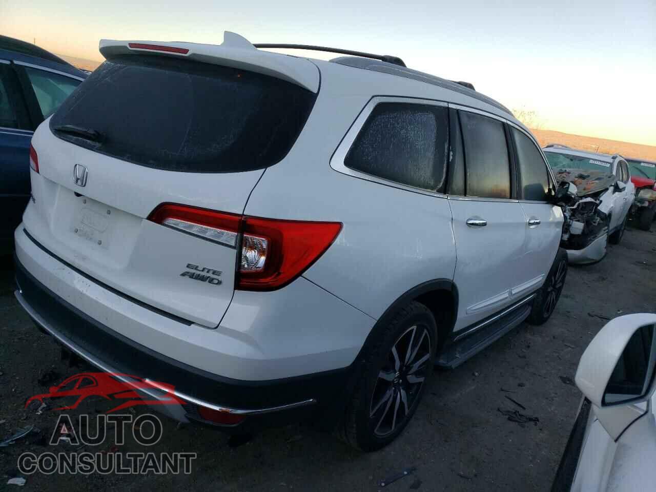 HONDA PILOT 2021 - 5FNYF6H01MB004848