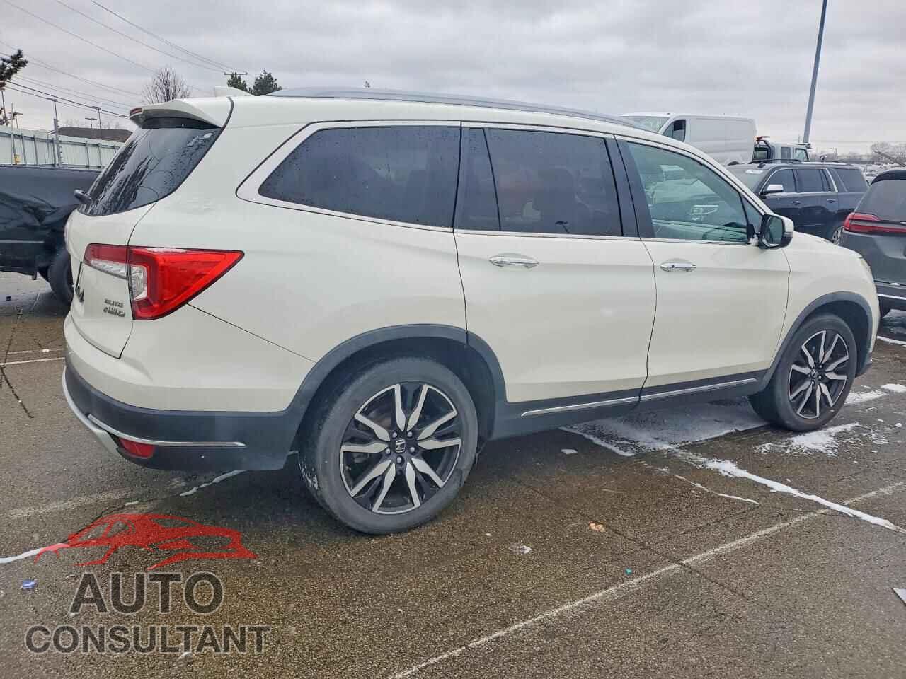 HONDA PILOT 2019 - 5FNYF6H01KB005186