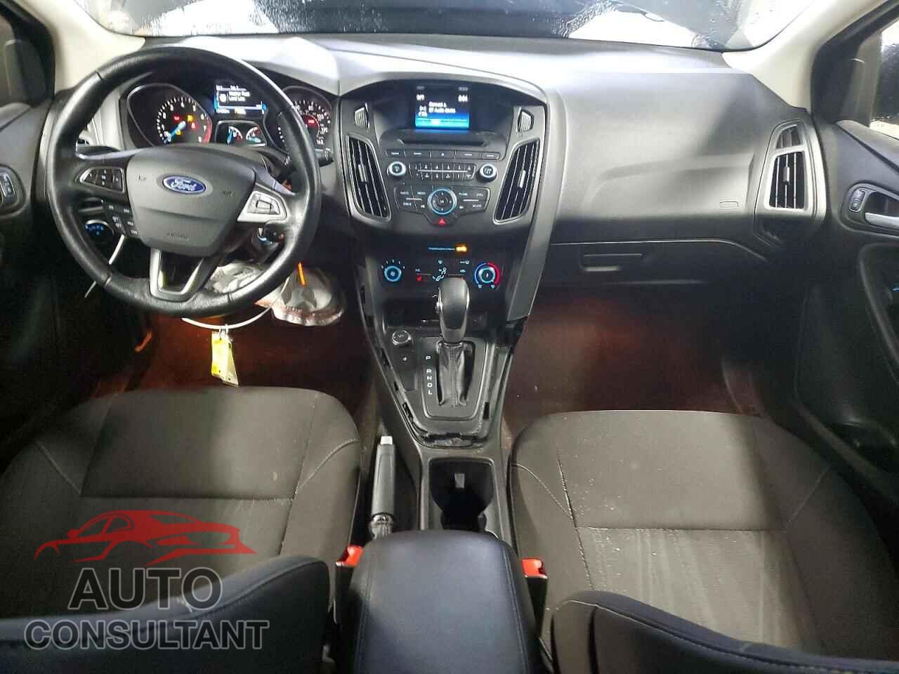 FORD FOCUS 2017 - 1FADP3K24HL243159