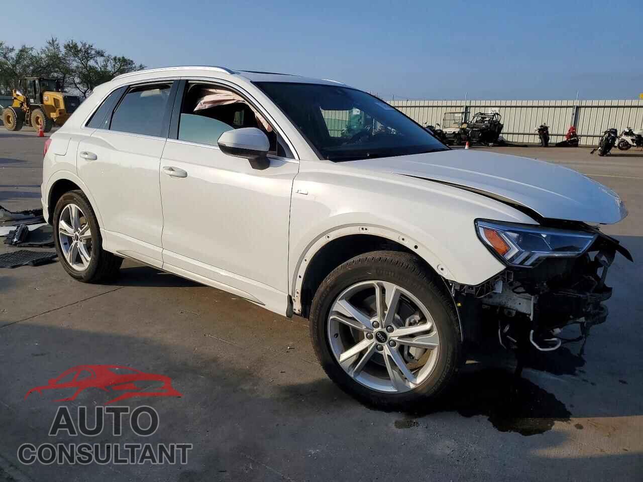 AUDI Q3 2024 - WA1EECF38R1035039