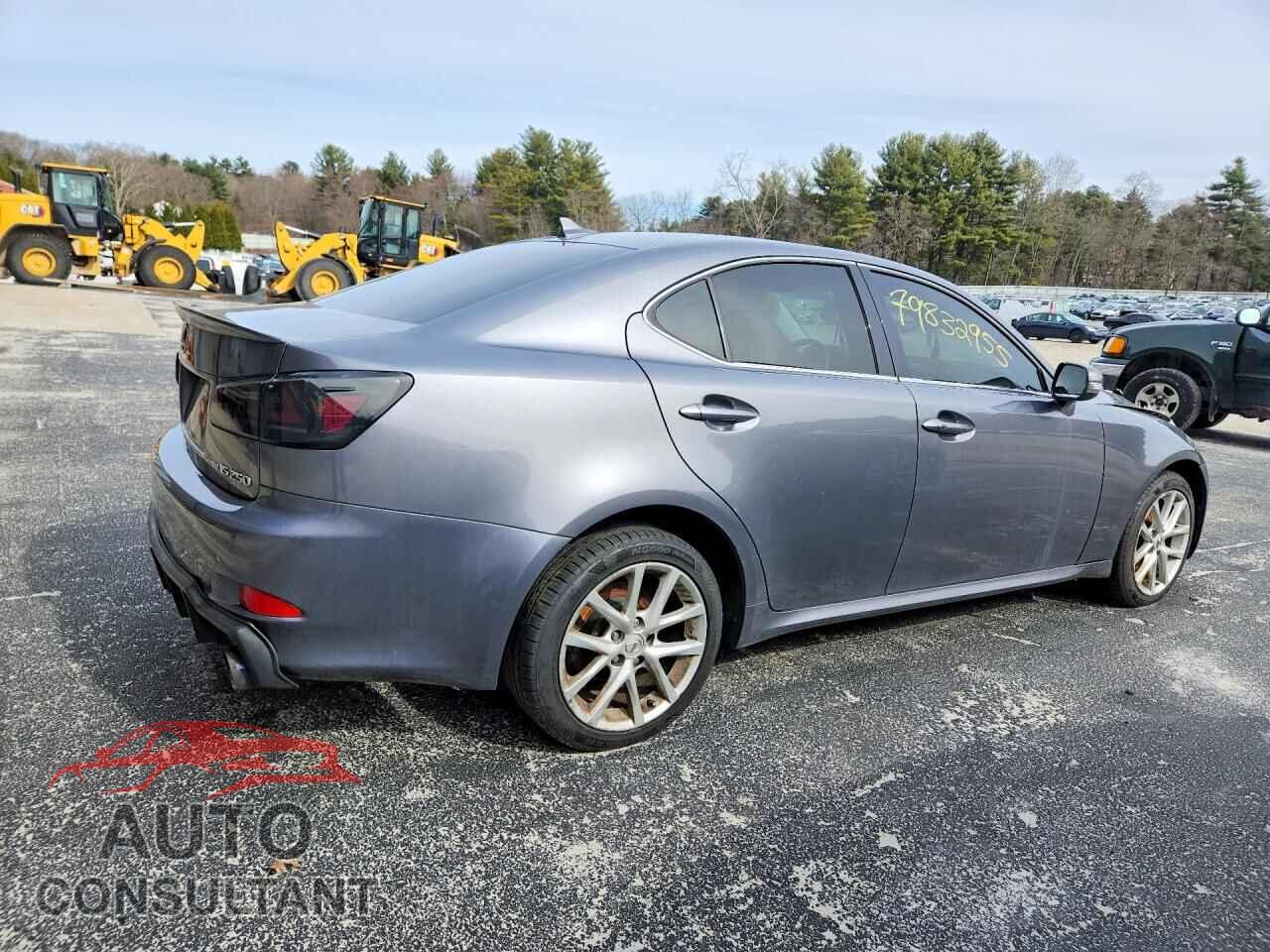 LEXUS IS 2013 - JTHCF5C24D5063082