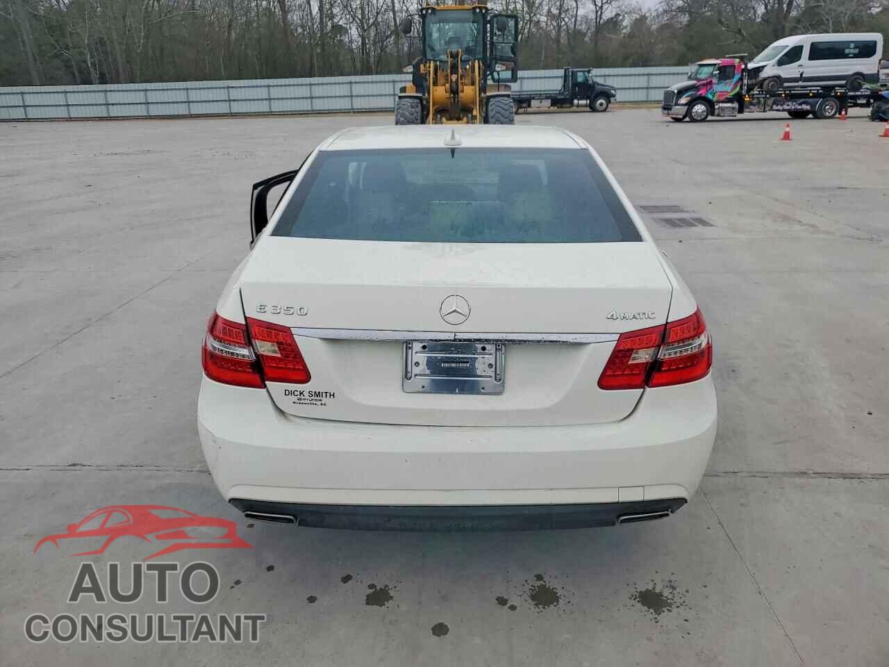 MERCEDES-BENZ E-CLASS 2011 - WDDHF8HB2BA347659