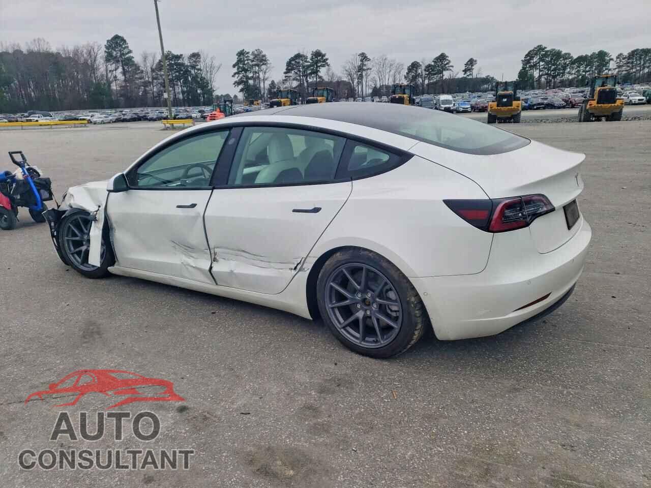TESLA MODEL 3 2022 - 5YJ3E1EA5NF175794