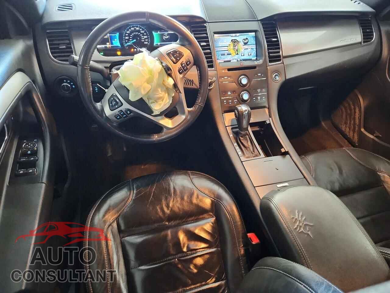 FORD TAURUS 2013 - 1FAHP2E85DG209956