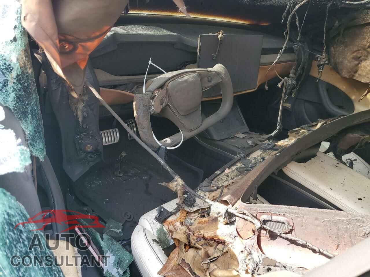 TESLA MODEL S 2021 - 5YJSA1E68MF454643