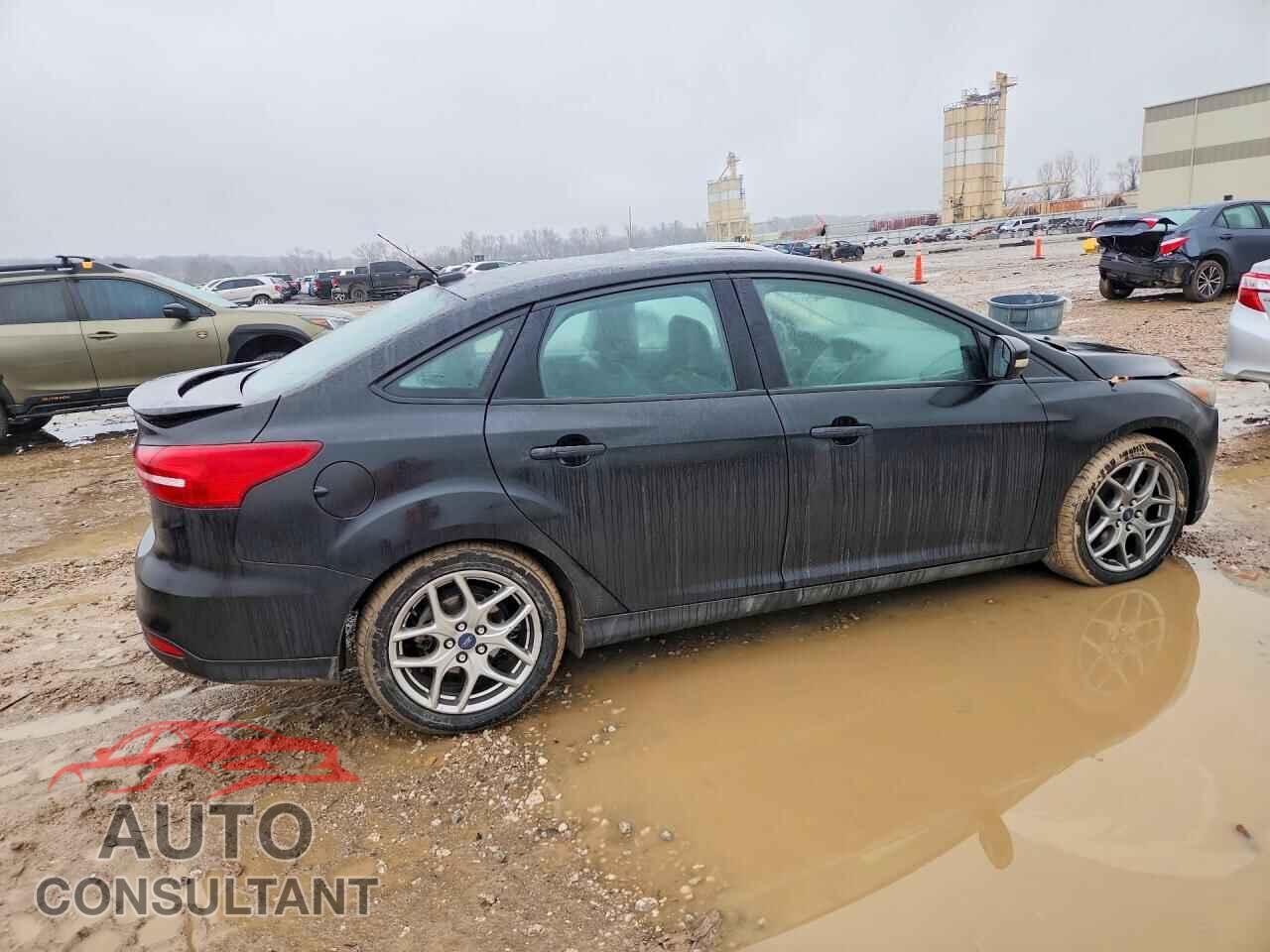 FORD FOCUS 2015 - 1FADP3F27FL254454