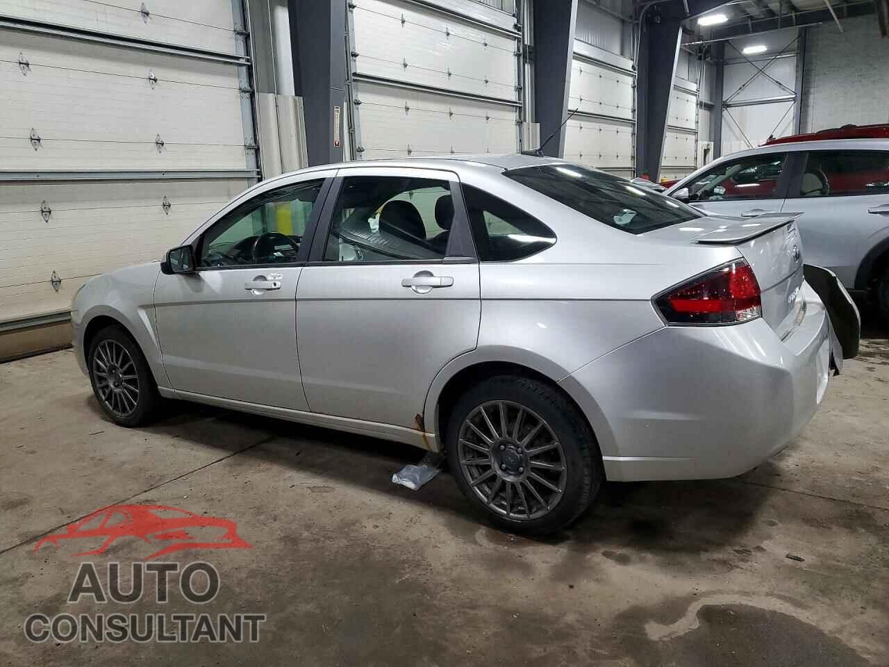 FORD FOCUS 2010 - 1FAHP3GN8AW180933