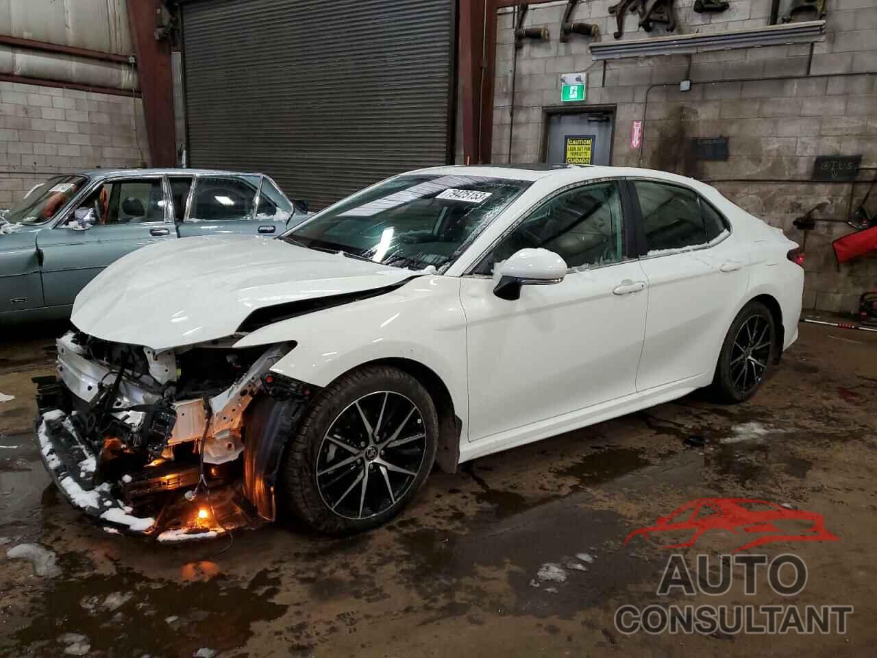TOYOTA CAMRY 2022 - 4T1B21HK7NU018084