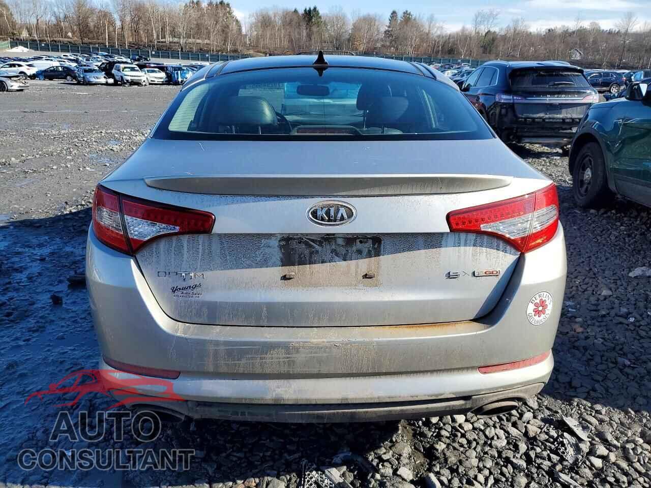 KIA OPTIMA 2011 - KNAGR4A67B5118421