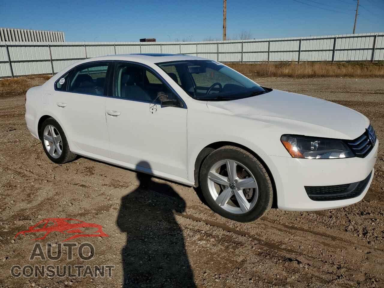 VOLKSWAGEN PASSAT 2013 - 1VWBP7A30DC057046