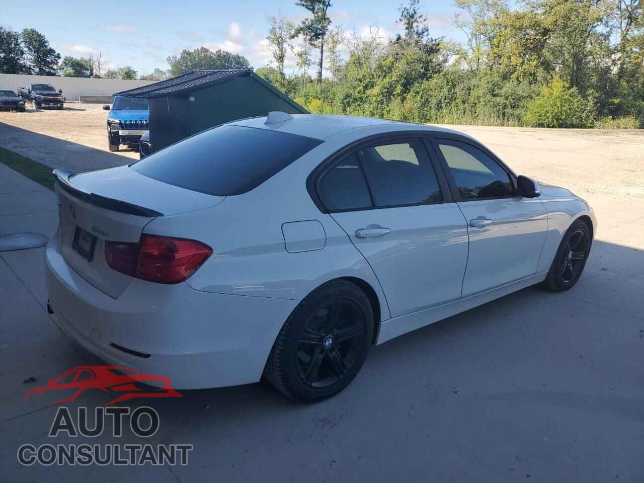 BMW 3 SERIES 2013 - WBA3B3C56DF530084