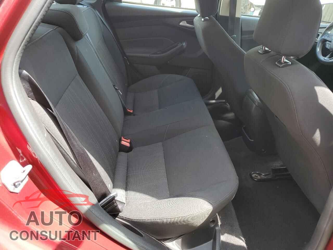 FORD FOCUS 2017 - 1FADP3FE2HL305520