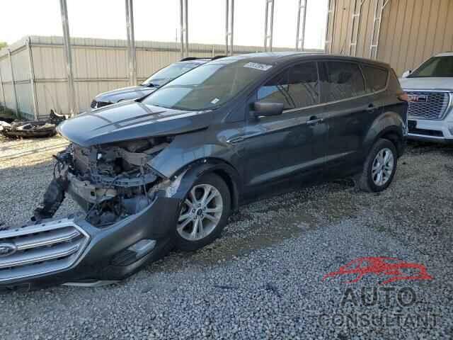 FORD ESCAPE 2017 - 1FMCU0GD0HUC76849