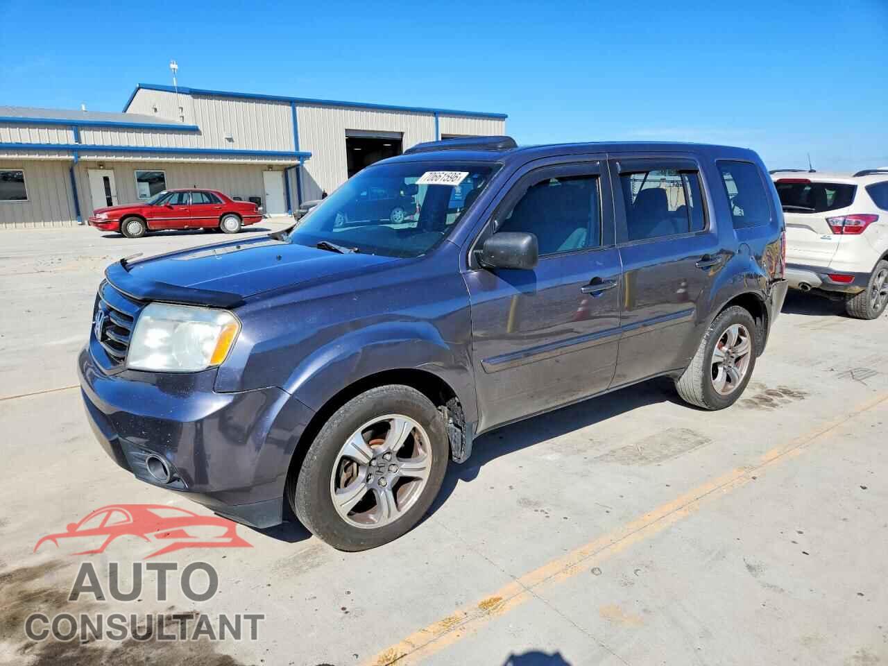 HONDA PILOT 2015 - 5FNYF3H37FB005109