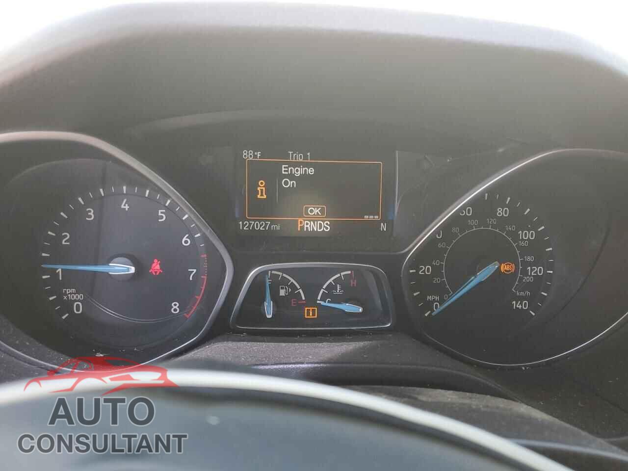 FORD FOCUS 2018 - 1FADP3N25JL220331