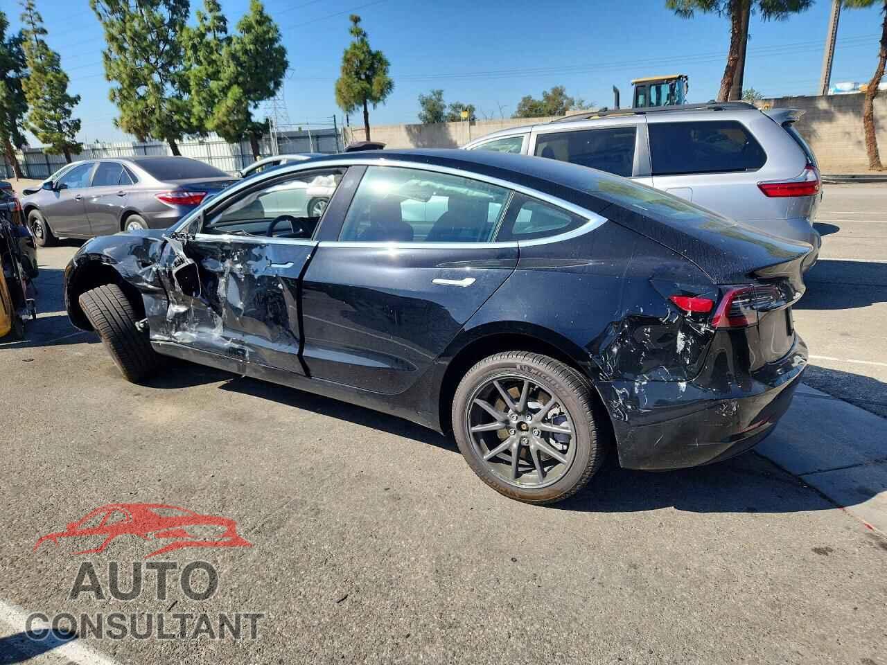 TESLA MODEL 3 2019 - 5YJ3E1EA8KF415772