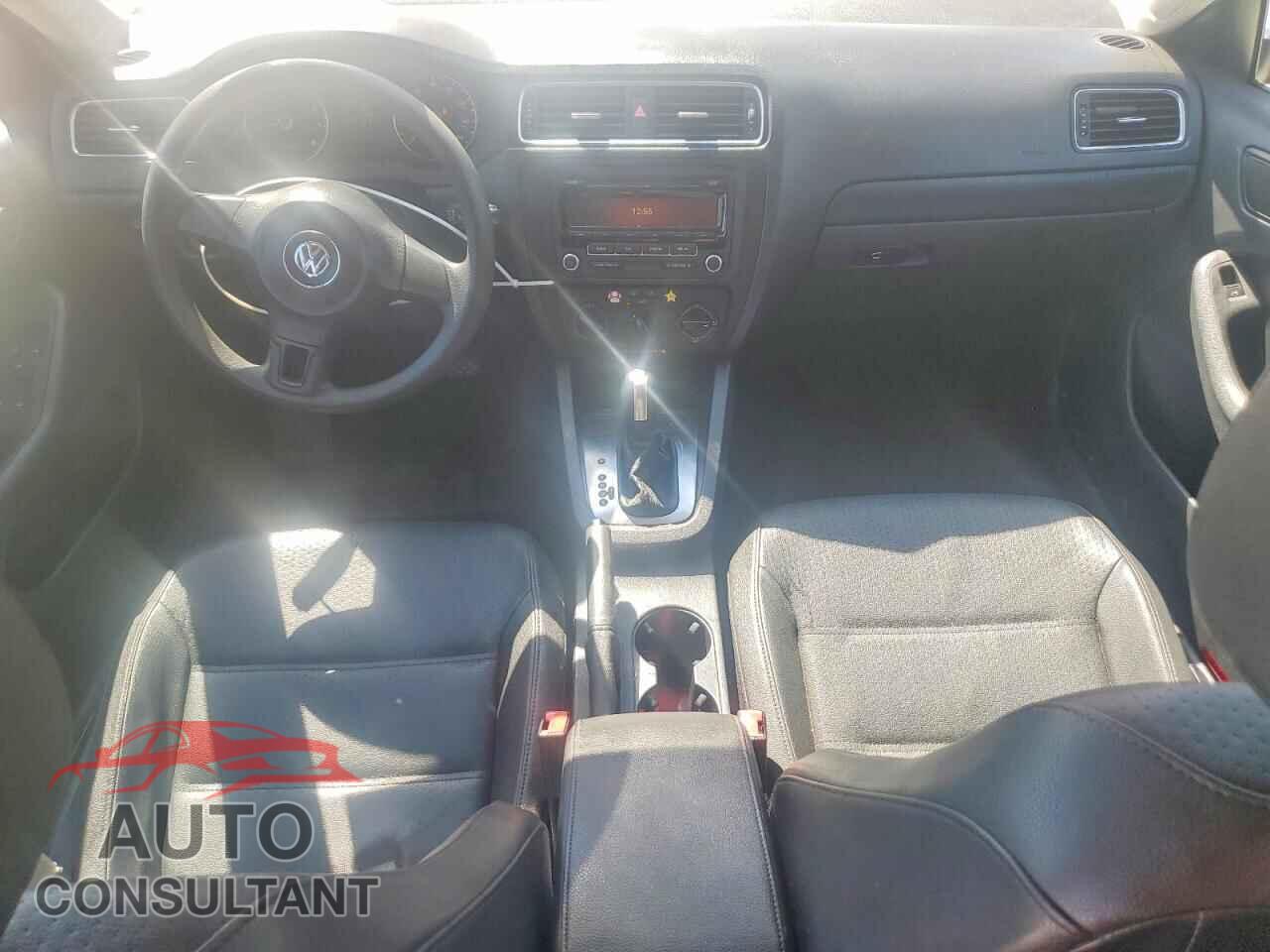 VOLKSWAGEN JETTA 2014 - 3VWD17AJ7EM395567