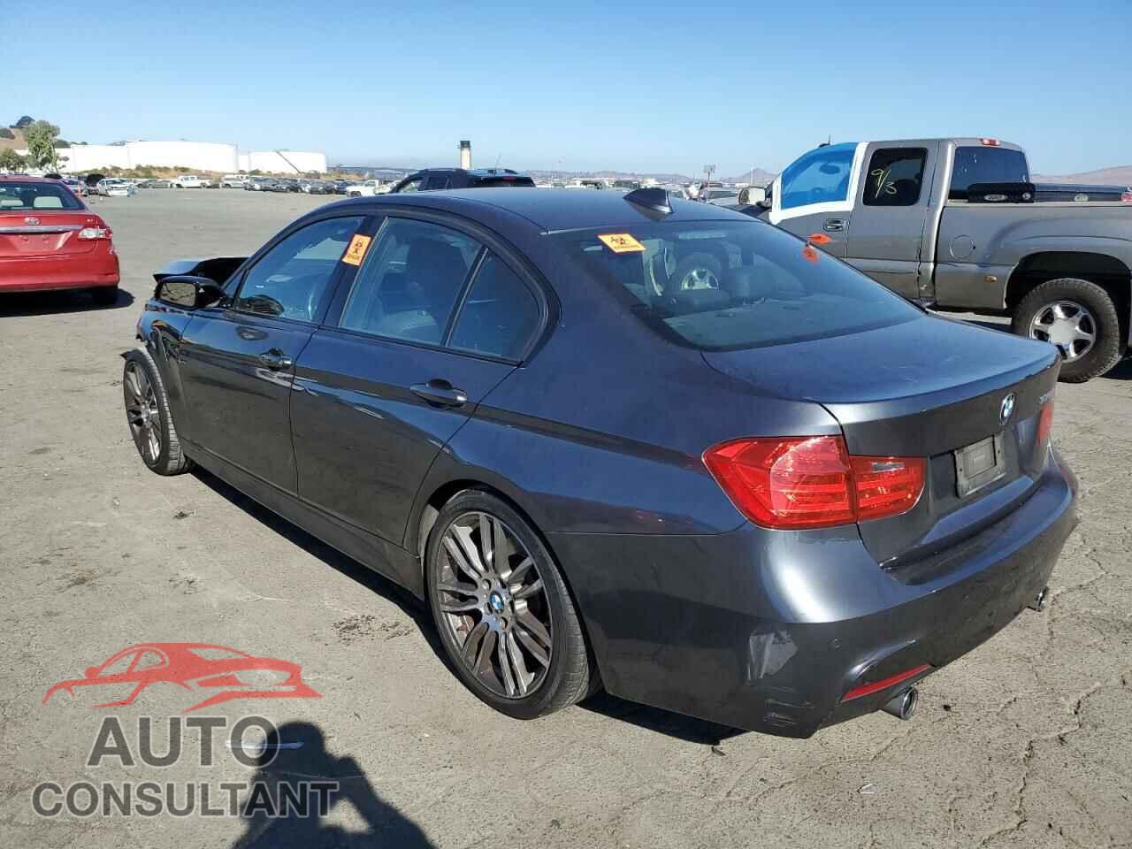 BMW 3 SERIES 2013 - WBA3A9C50DF475444