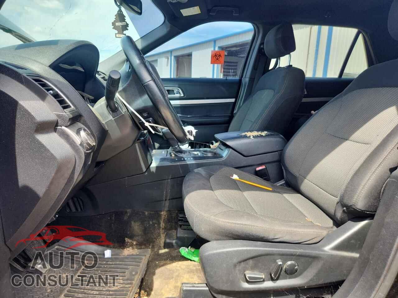 FORD EXPLORER 2017 - 1FM5K7D83HGD49015