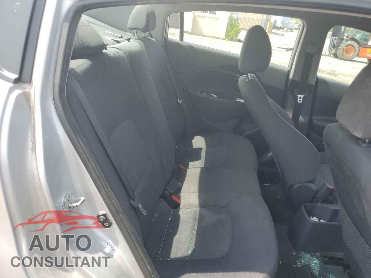 KIA RIO 2013 - KNADM4A39D6180830