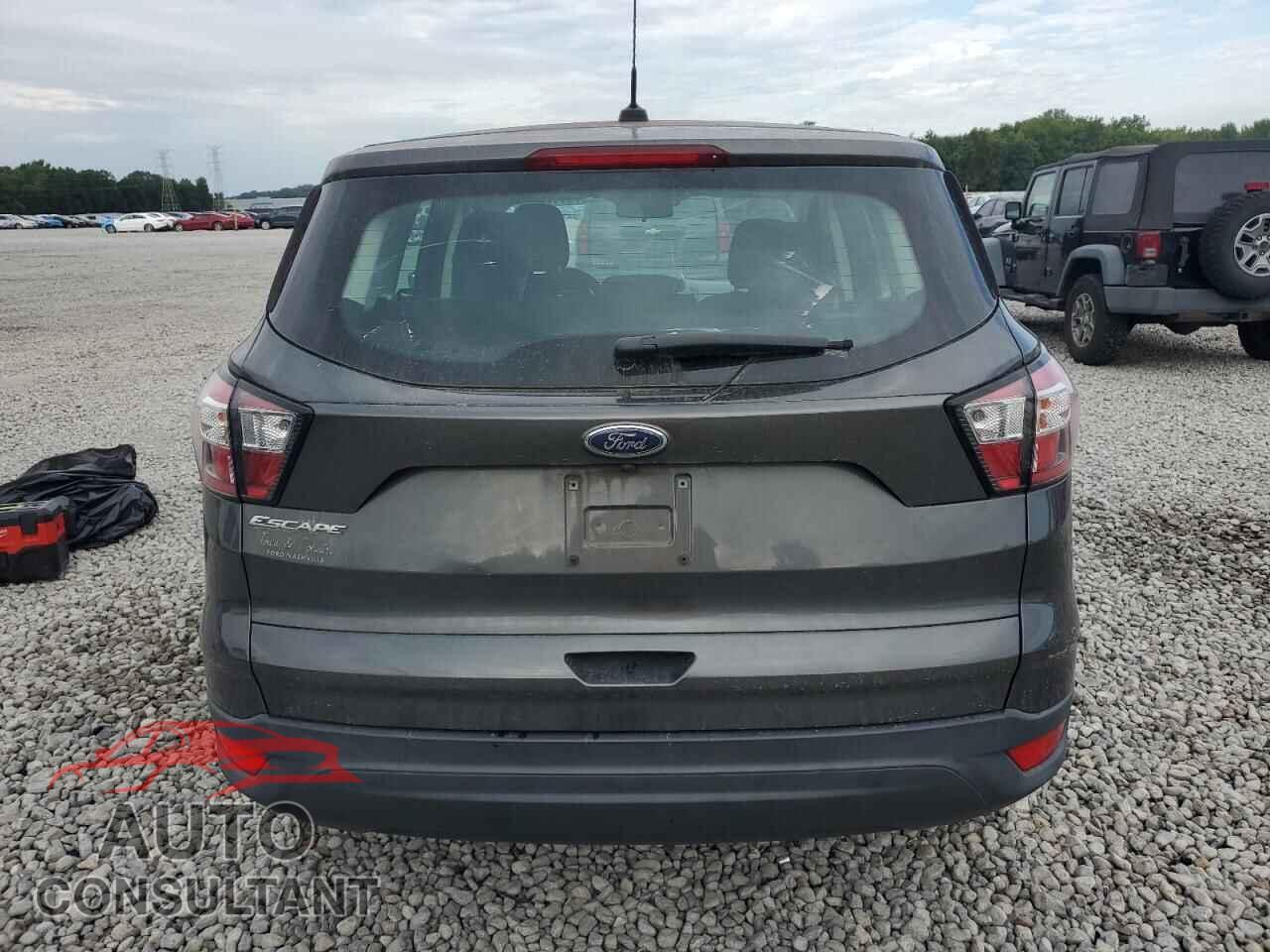 FORD ESCAPE 2018 - 1FMCU0F75JUA79094