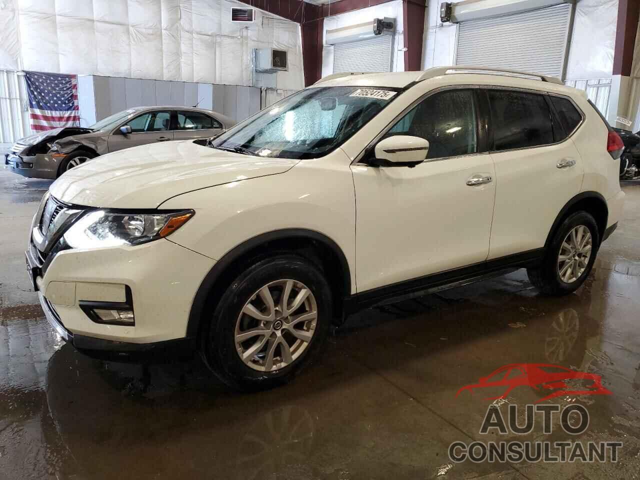 NISSAN ROGUE 2017 - KNMAT2MV2HP616427