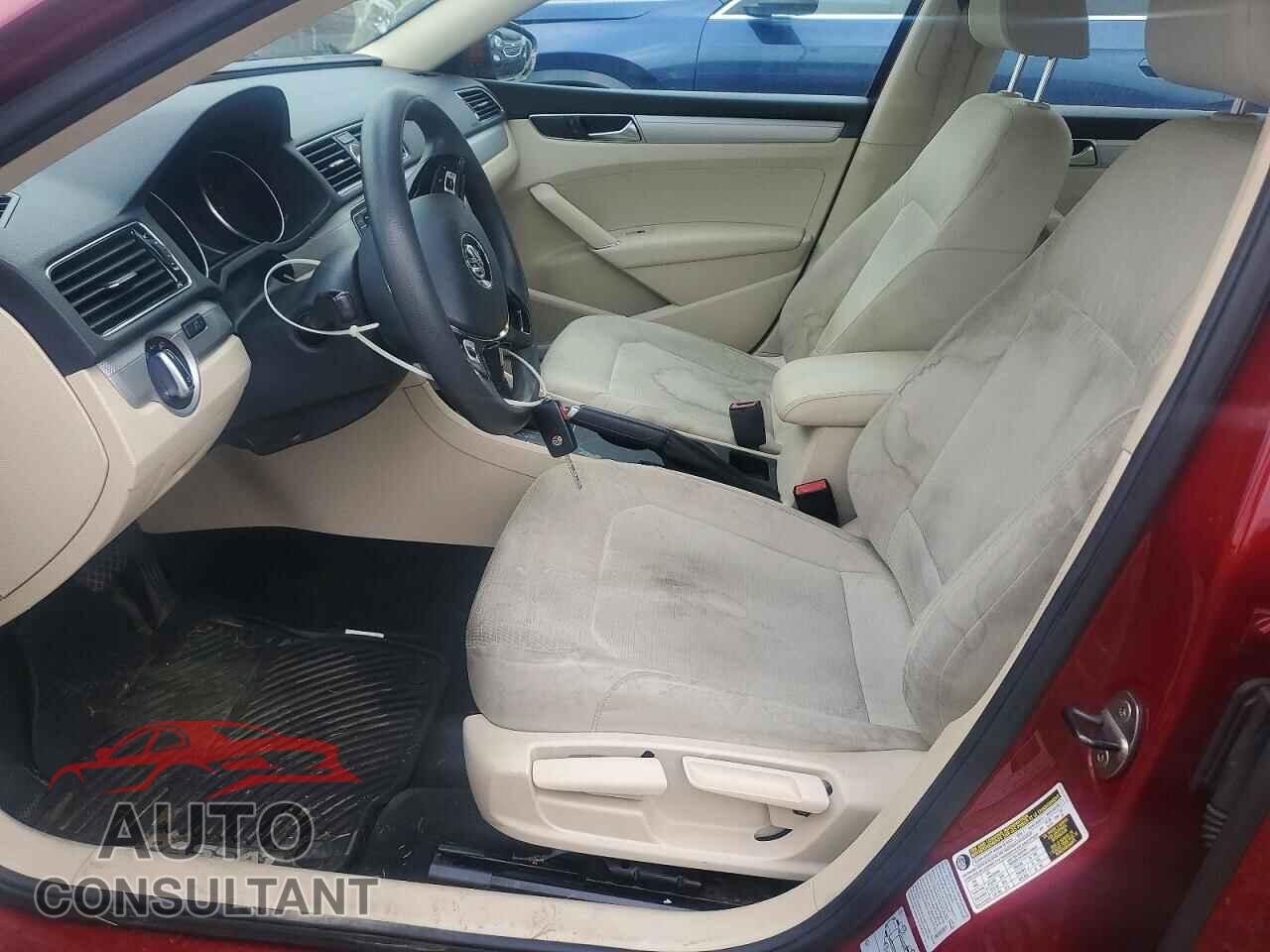 VOLKSWAGEN PASSAT 2017 - 1VWAT7A39HC031350