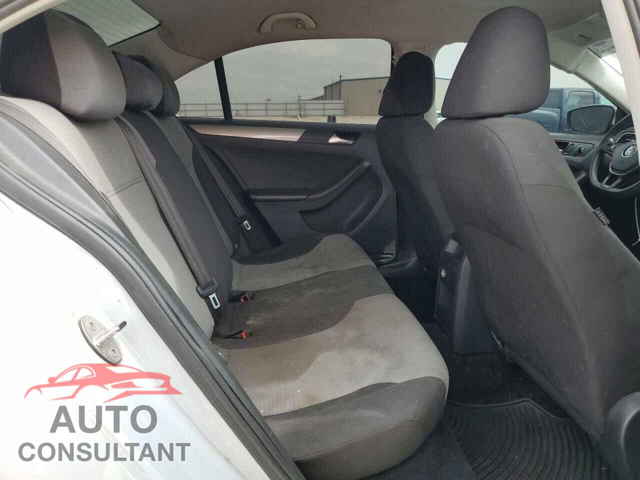 VOLKSWAGEN JETTA 2017 - 3VW2B7AJ8HM393870