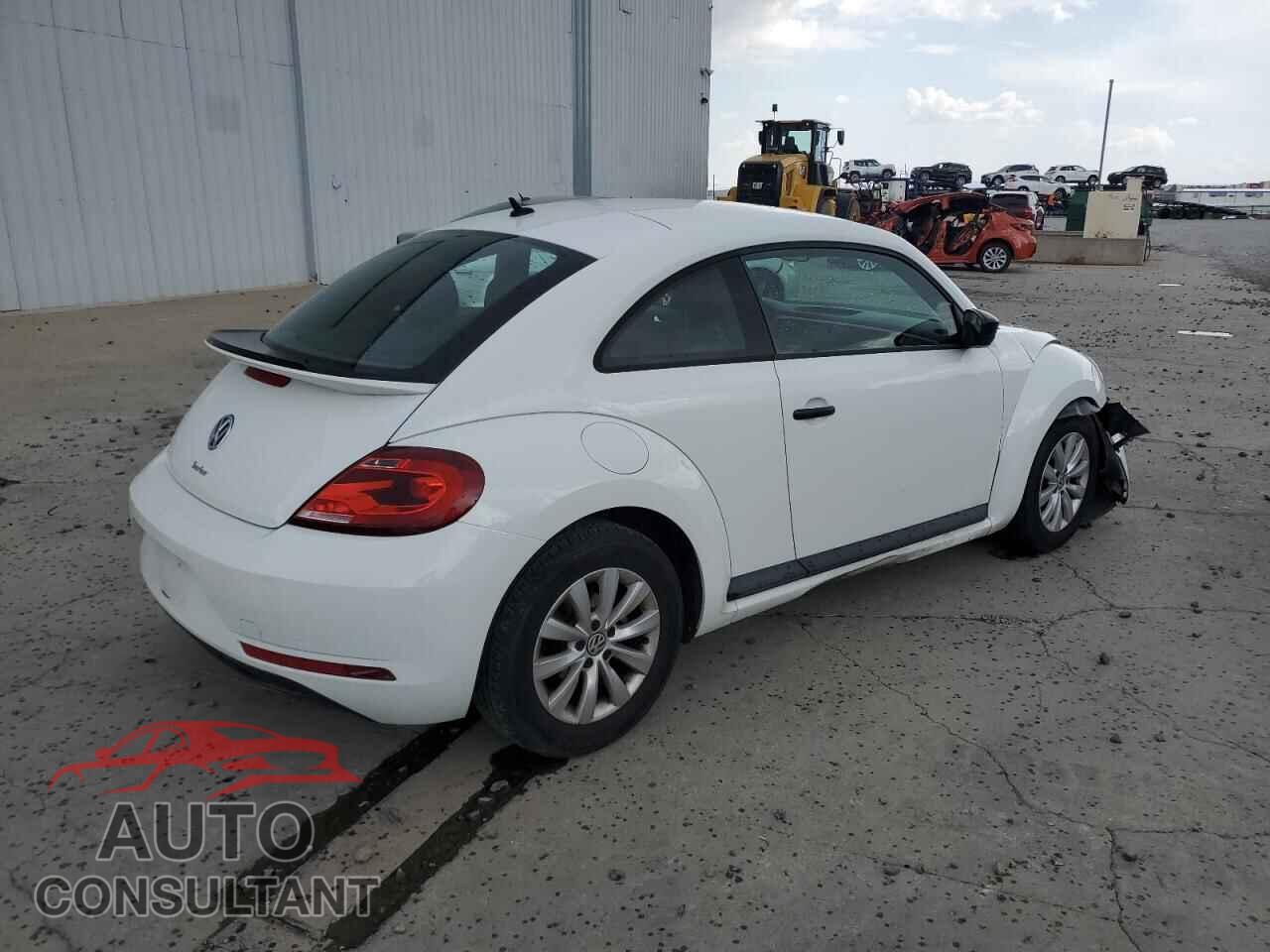 VOLKSWAGEN BEETLE 2017 - 3VWF17AT0HM616036
