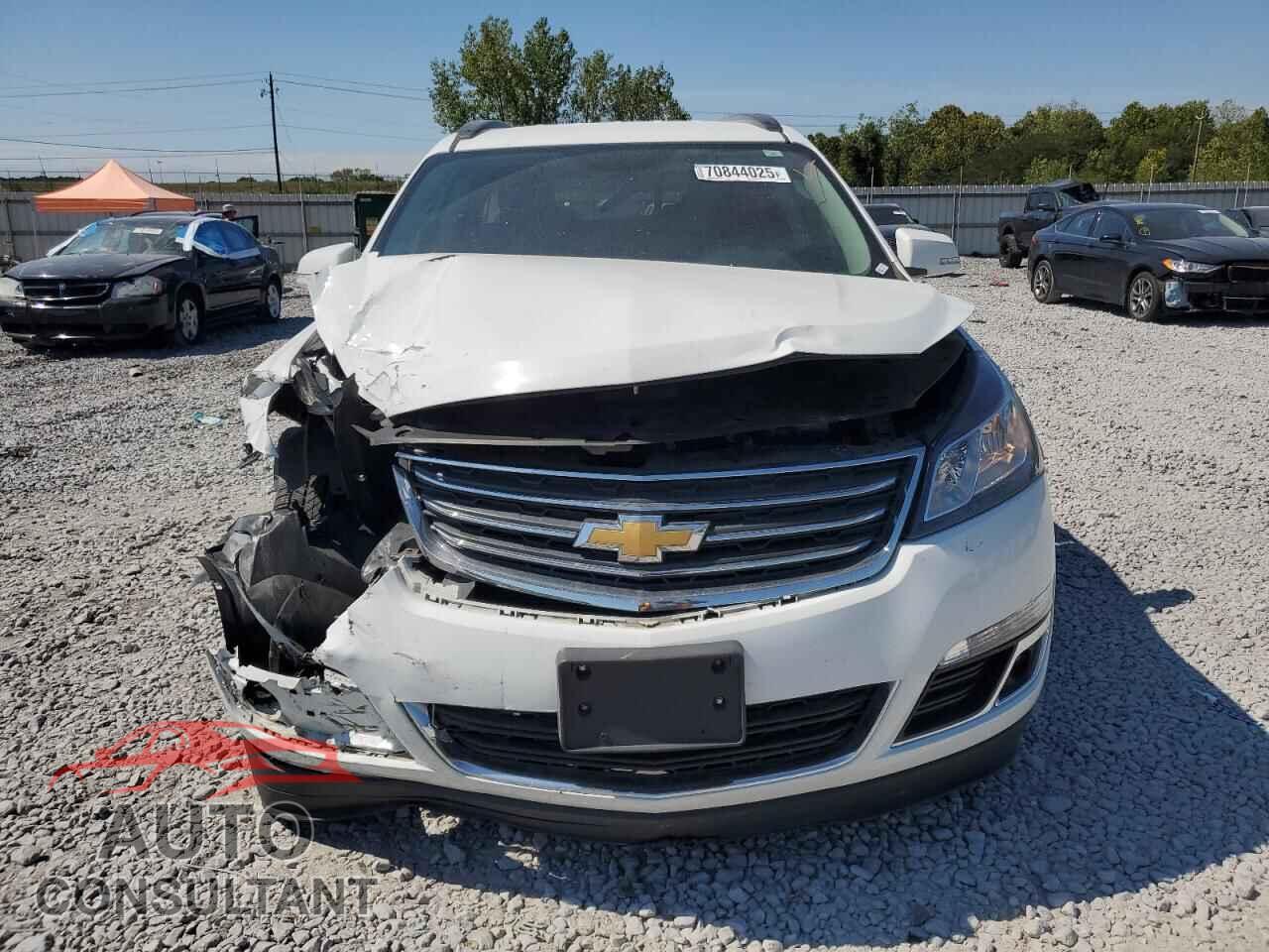 CHEVROLET TRAVERSE 2017 - 1GNKRGKD6HJ164969