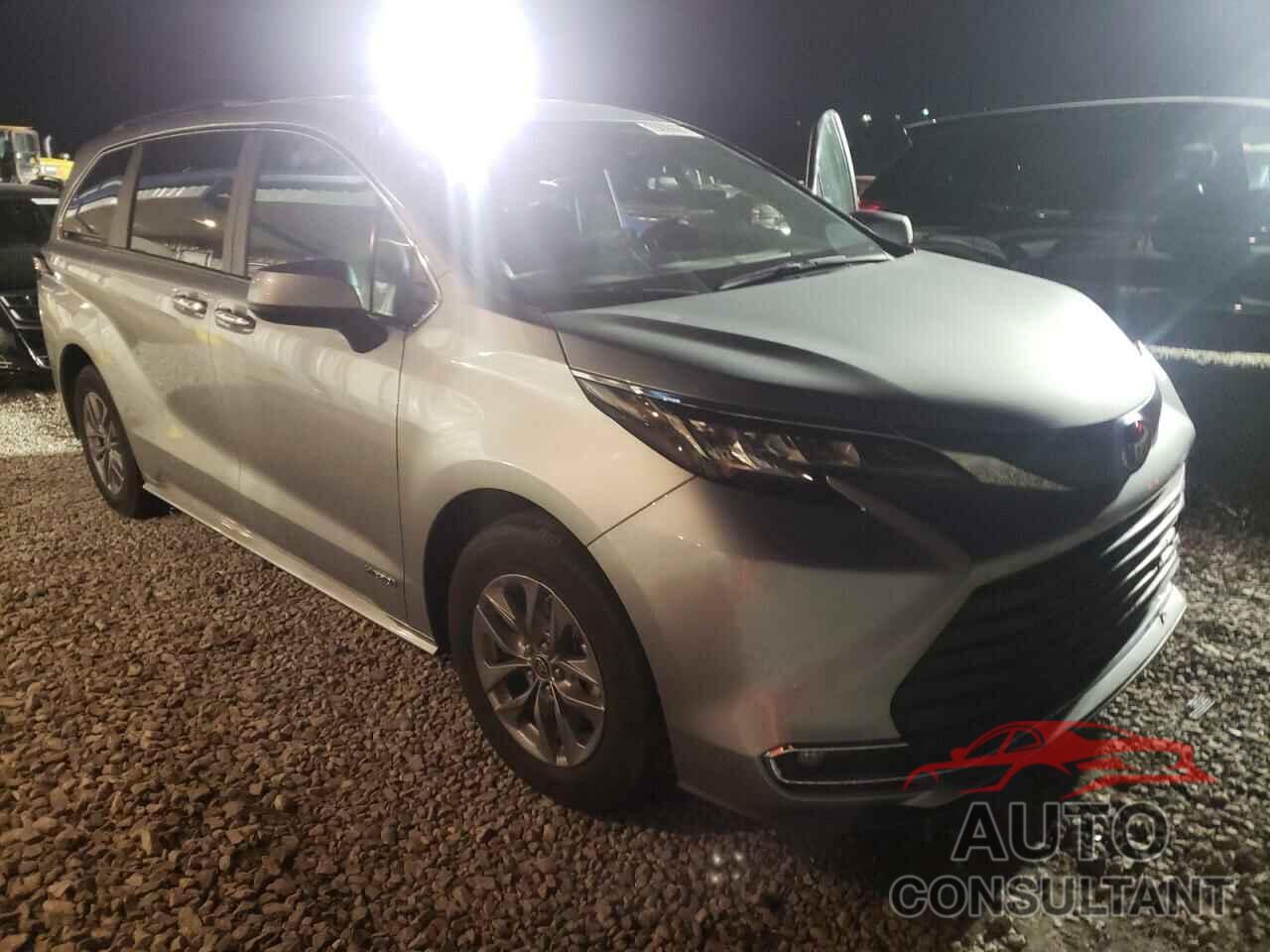 TOYOTA SIENNA 2021 - 5TDJSKFC6MS002253