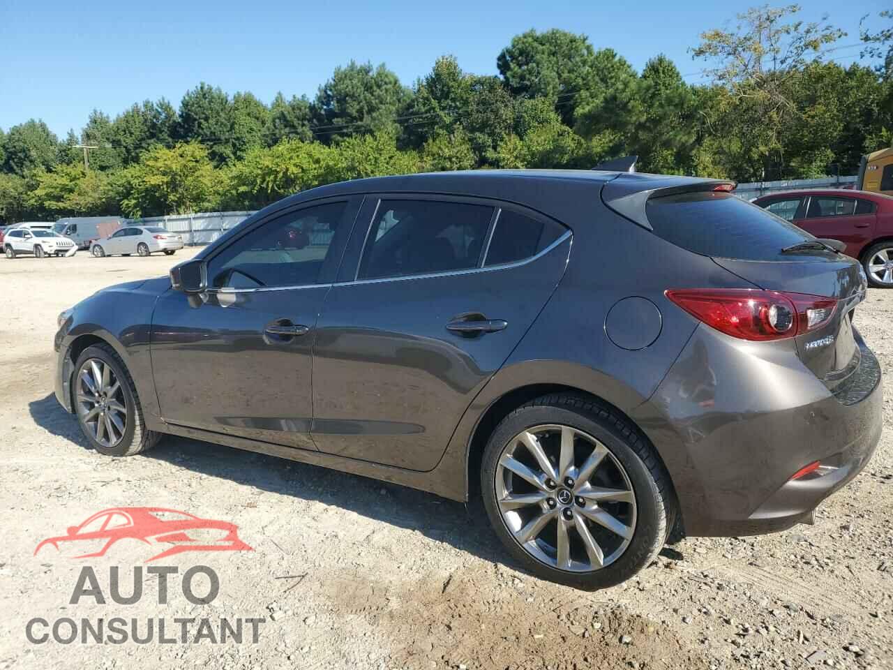 MAZDA 3 2018 - 3MZBN1L37JM164623