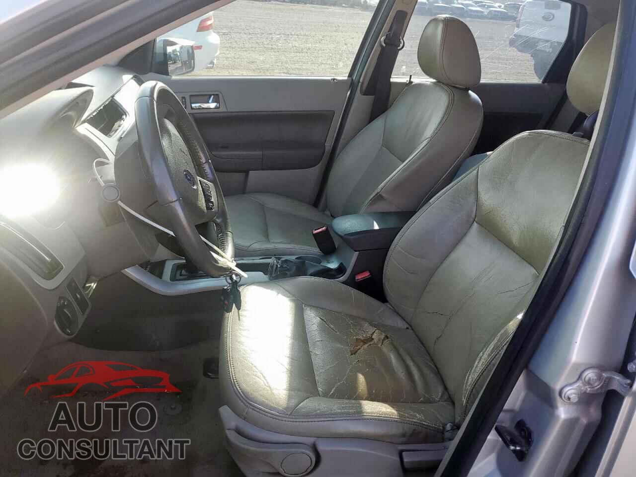 FORD FOCUS 2011 - 1FAHP3GN6BW107786