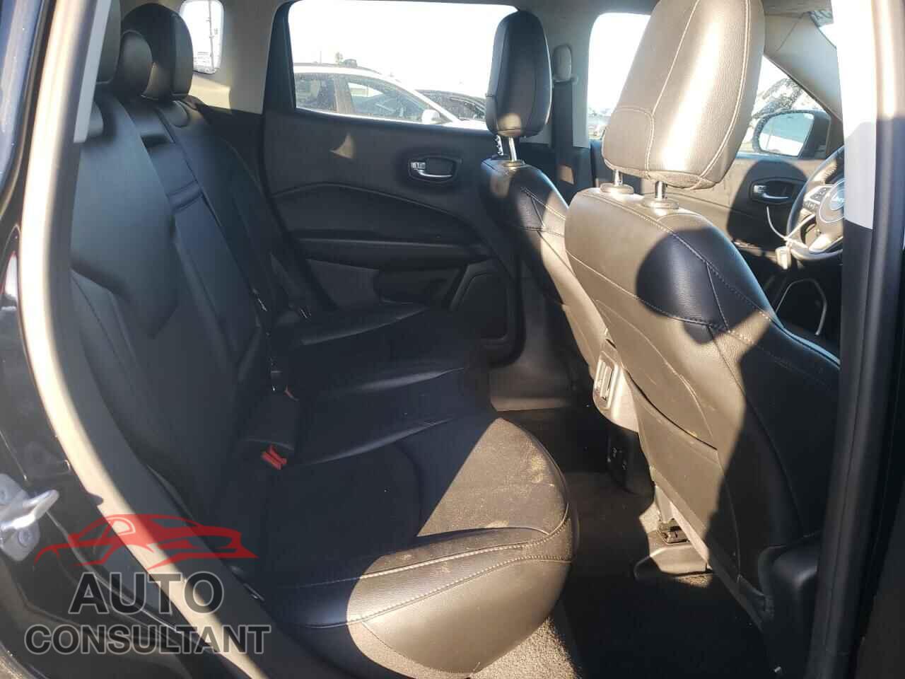 JEEP COMPASS 2019 - 3C4NJCBB1KT646530