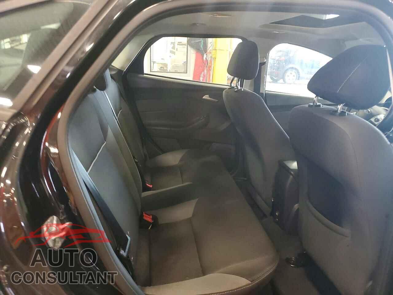 FORD FOCUS 2014 - 1FADP3F28EL257667