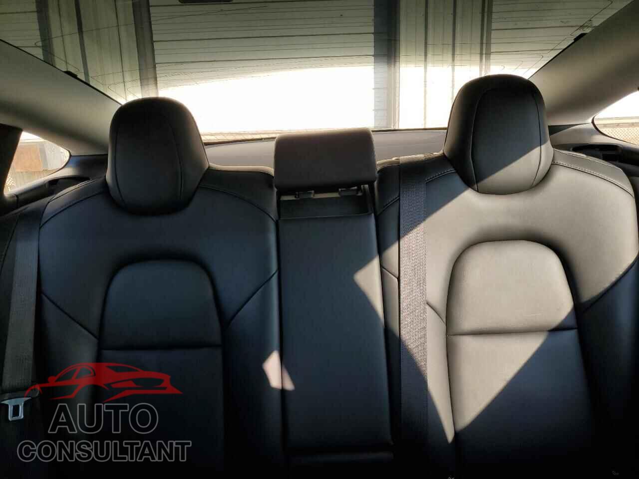 TESLA MODEL 3 2018 - 5YJ3E1EA4JF175781