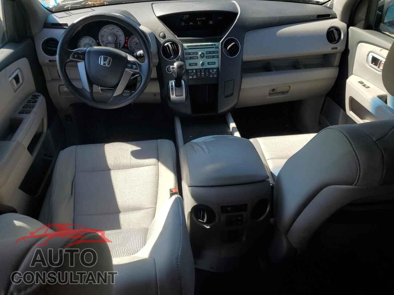 HONDA PILOT 2011 - 5FNYF4H44BB089768