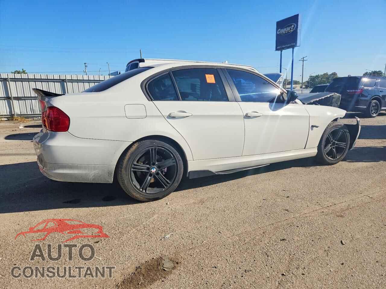 BMW 3 SERIES 2011 - WBAPH7G52BNN07924