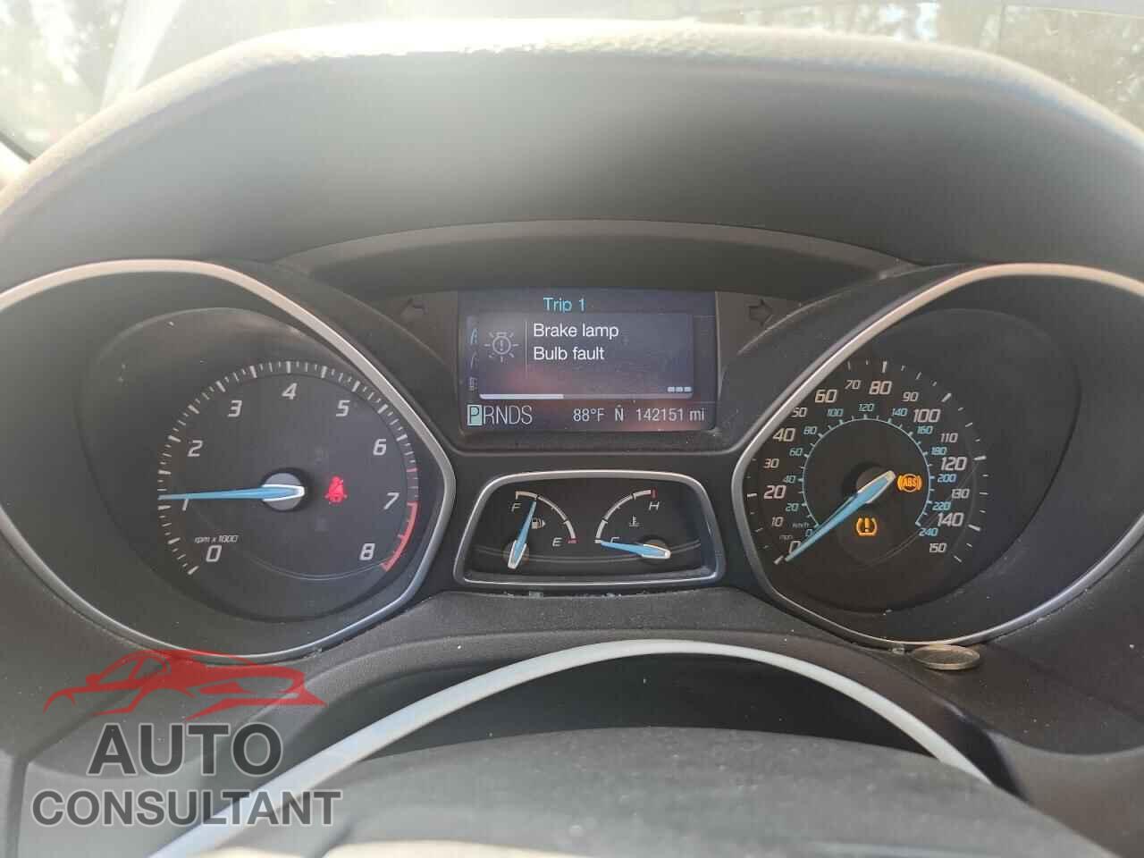 FORD FOCUS 2012 - 1FAHP3K26CL279252