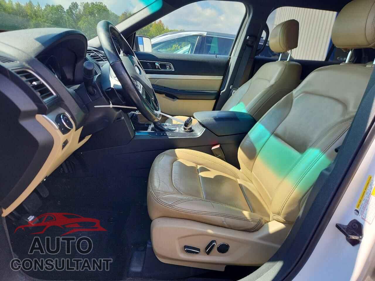 FORD EXPLORER 2017 - 1FM5K8D80HGB37114