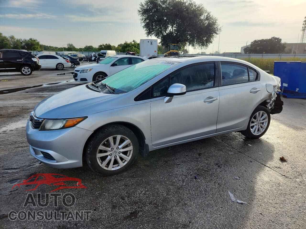 HONDA CIVIC 2012 - 2HGFB2F98CH506005
